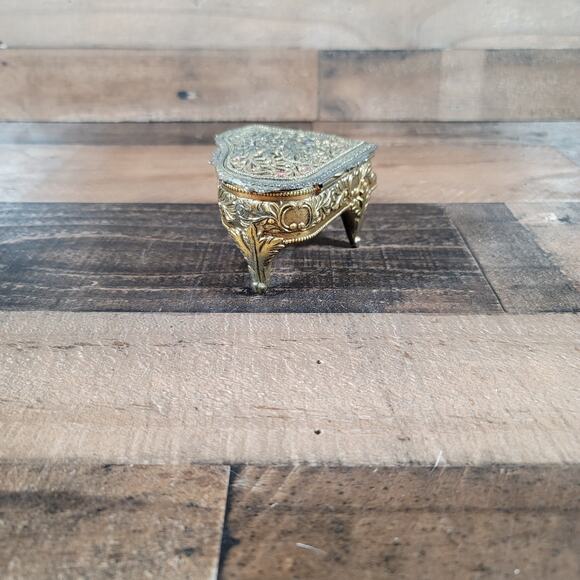 Vintage Gold Tone Piano Music Ring Box - Japan Made - Picture 4 of 11